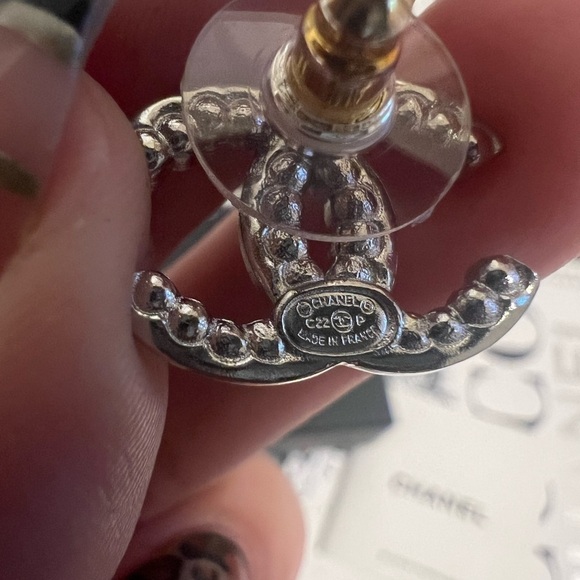 CHANEL Silver Faux Pearl & Crystal CC Stud Earrings - Picture 4 of 9